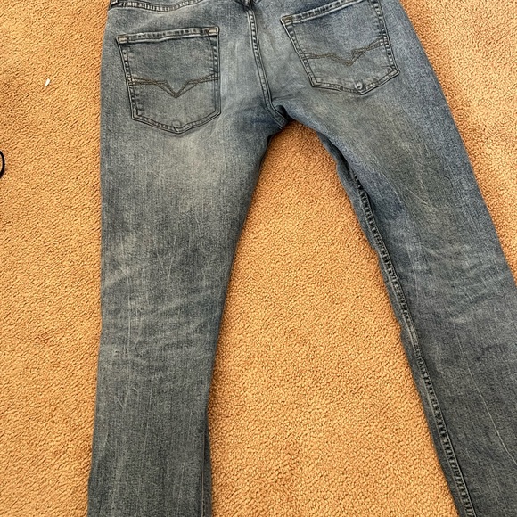 Men’s Guess jeans - Picture 2 of 2